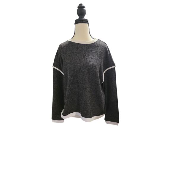 Lovesoft Tops - Lovesoft crewneck oversized sweater